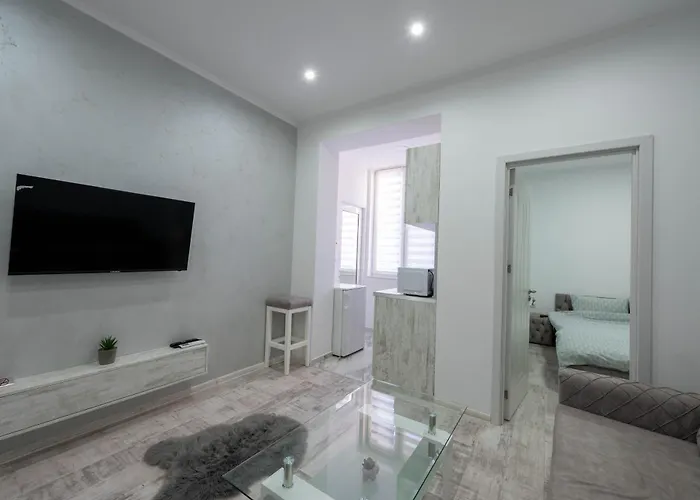 Secret Guest house 3*